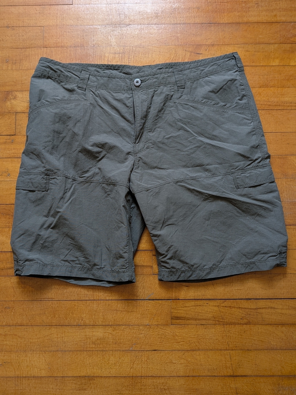North Face Men's Casual Cargo Shorts in Olive Green